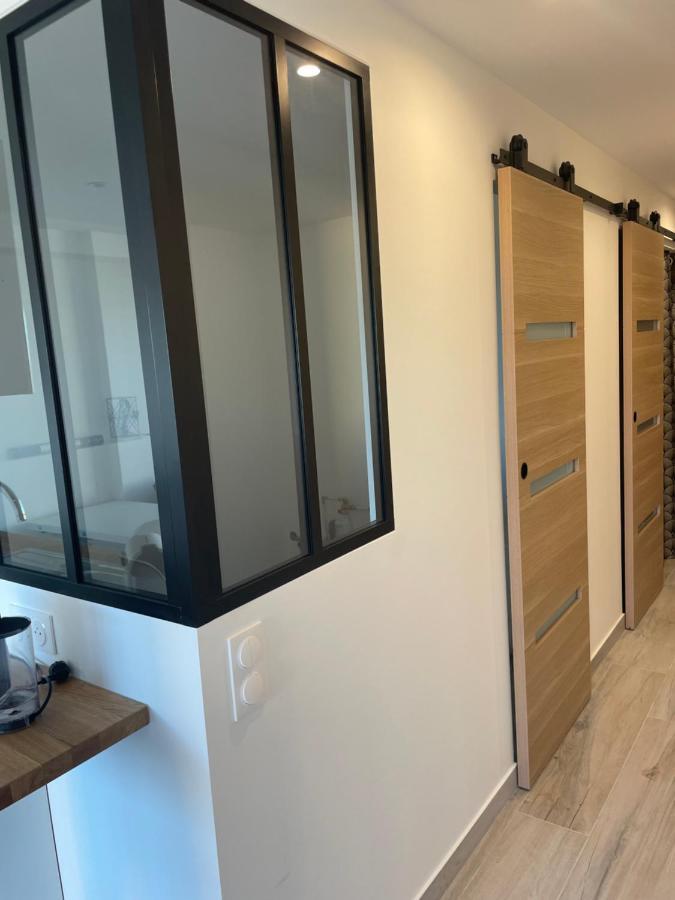 Appartement Pieds Dans L'Eau Vue Mer Bormes Les Mimosas Exterior foto